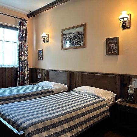 Готель Cowboys Guest Ranch Воґера Екстер'єр фото
