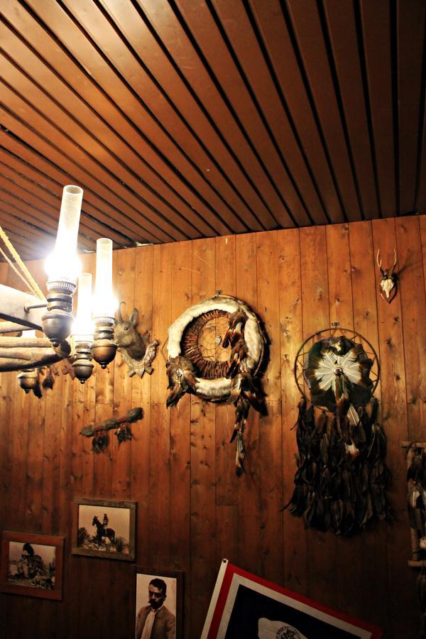 Готель Cowboys Guest Ranch Воґера Екстер'єр фото